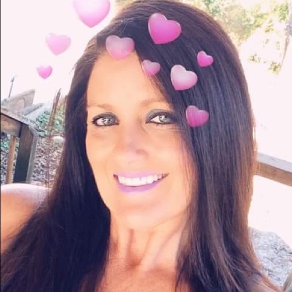 Meet your Posher, Amy - Picture 1 of 8